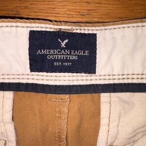 American Eagle Outfitters men’s Tan Chinos/khakis